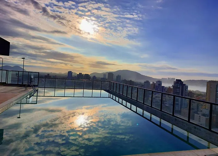 Apartamentos Praia Da Enseada No Guaruja - Conforto E Vista Incrivel